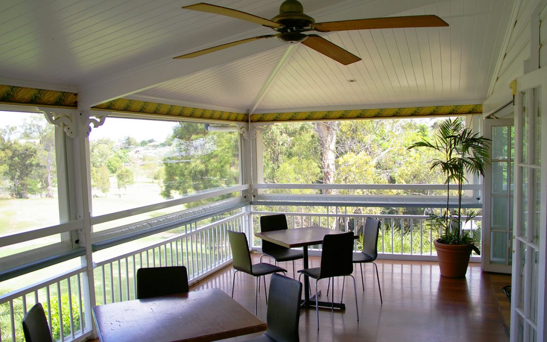 Wind proof your patio – How to protect your outdoor area from cold breeze.