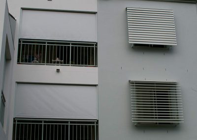 metal-louvred-alum-adjust-2