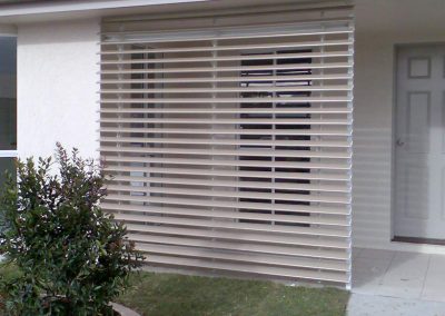 metal-louvred-alum-adjust-4