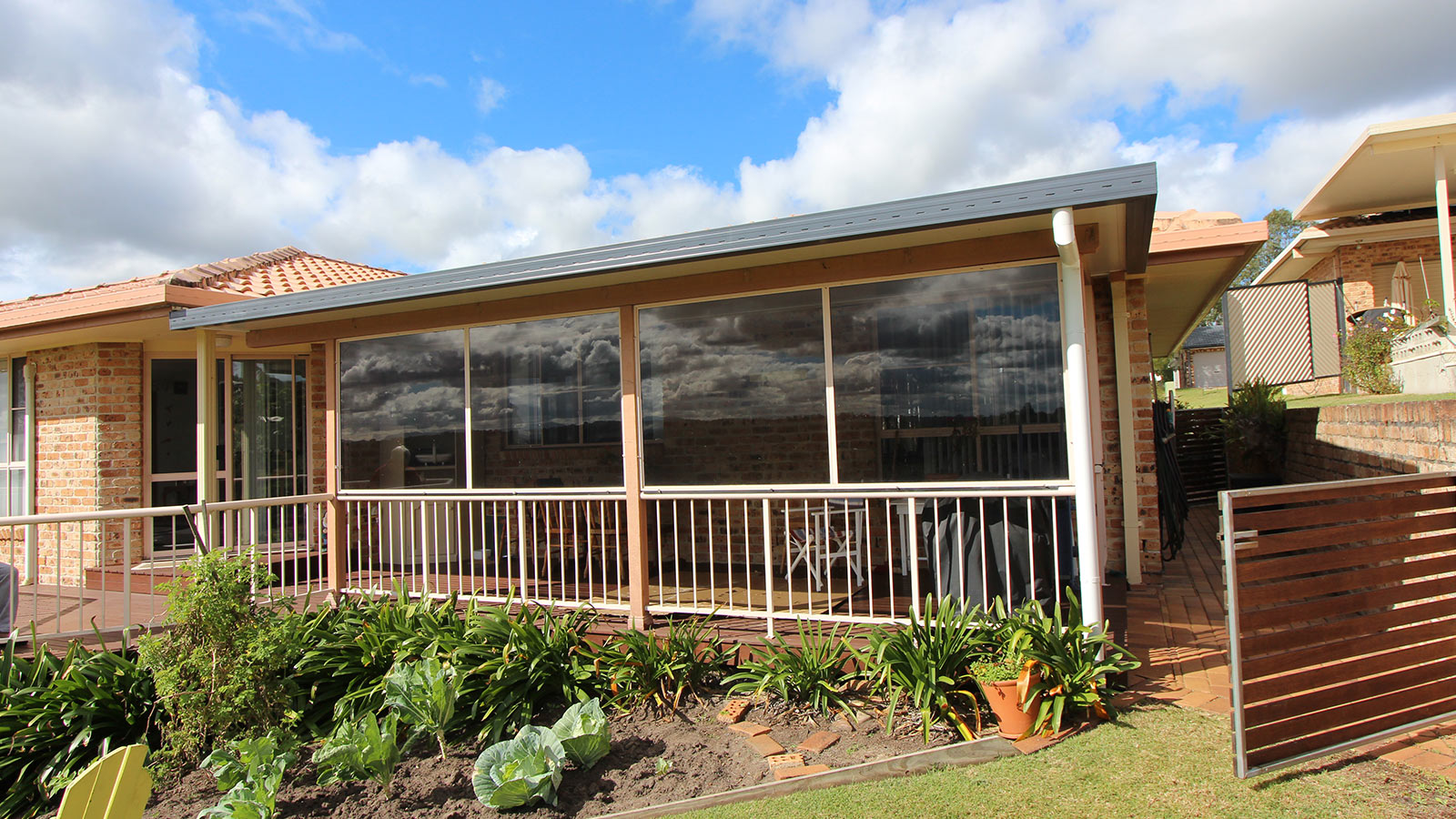 Adding a New insulated patio roof to a home in Lismore Heights Atlas