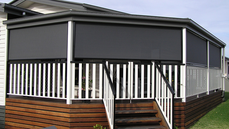 Afleiding zweer Aan boord Wind proof your patio - How to protect your outdoor area from cold breeze.  - Atlas Awnings