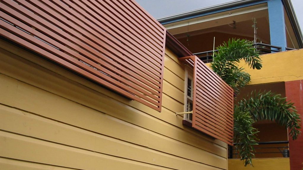 Louvred Blinds 