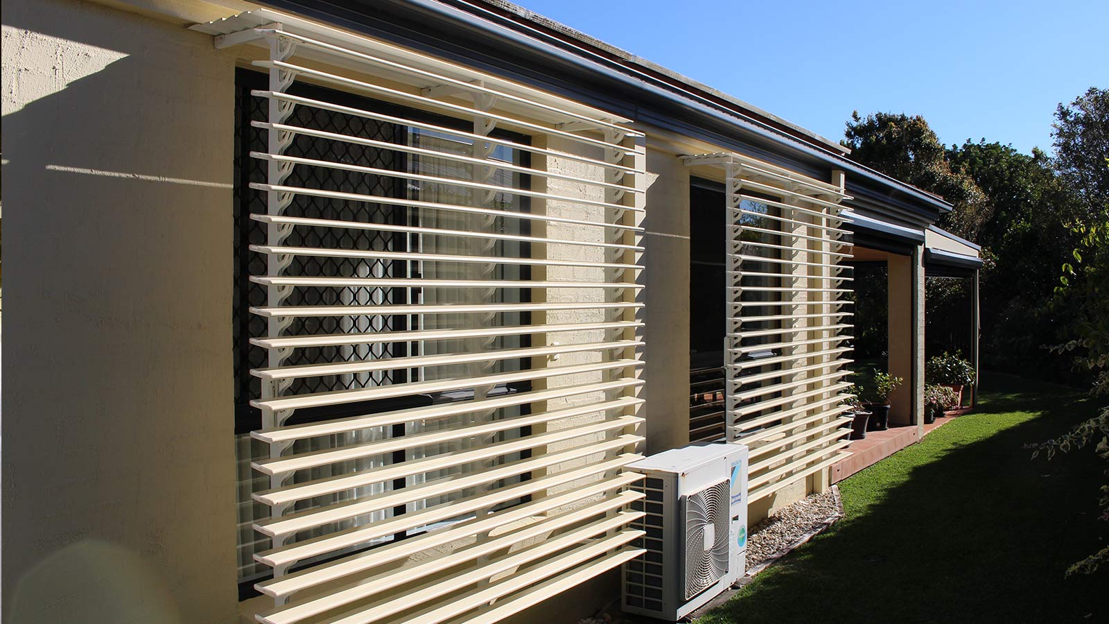 Aluminium Louvred Awnings