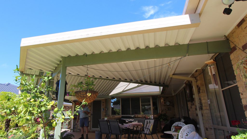 Single skin patio roof in West Ballina before the upgrade